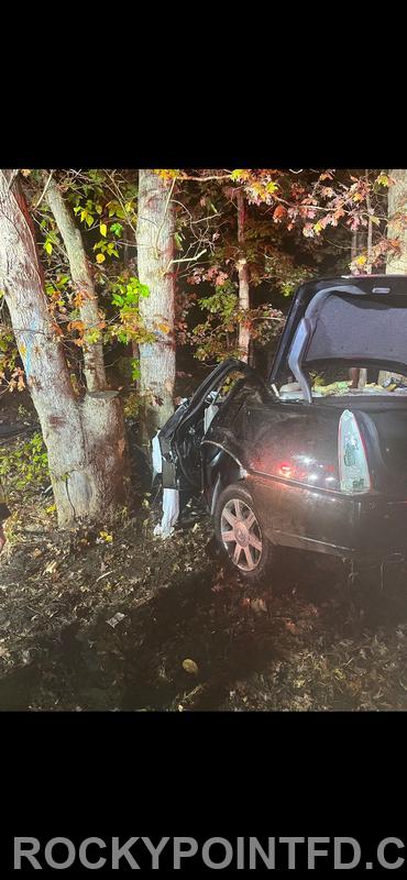 Auto accident with entrapment- Rocky Point Rd- 2022.
Members from R-4 & TL-14 used jaws of life to free a trapped occupant in a single car collision 